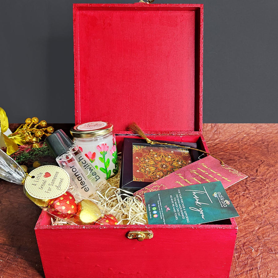 Traditional Design Maroon Color Gift Box For Multiple Purpose | Traditional Design | Maroon Color Gifts | Mutiple Purpose | Adikala | Adikala Craft Store | Craft | Art Craft | Gift | Gift Collection | Artisanal