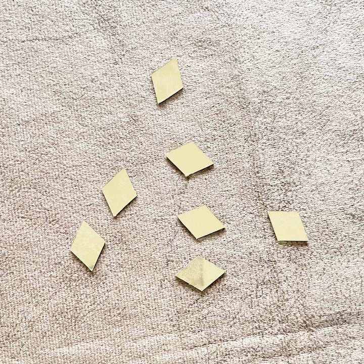Golden Color Diamond Shape Mirror Pack Of 50 Gram -Design 4
