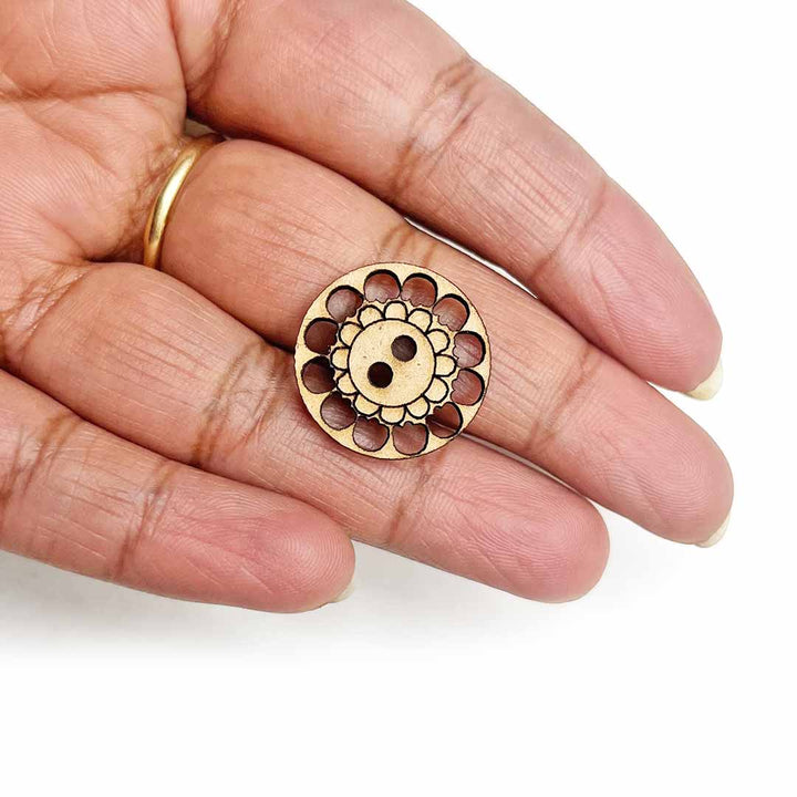 Round Engraved Design Button Set Of 10