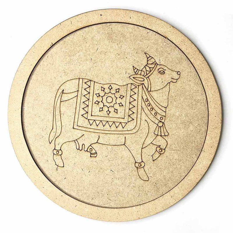 Pichwai Cow Design Engraved Wall Plate Base With Frame Right Face | Pichwai Cow Design |  Wall Plate Base With Frame | Right Face |  Pichwai Cow | Pichwai Cow Design Engraved Wall Plate Base | Art Craft | Craft Online | Indian Art | Home Decoration | Adikala